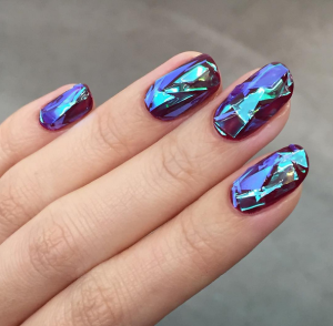Holographic glass nails